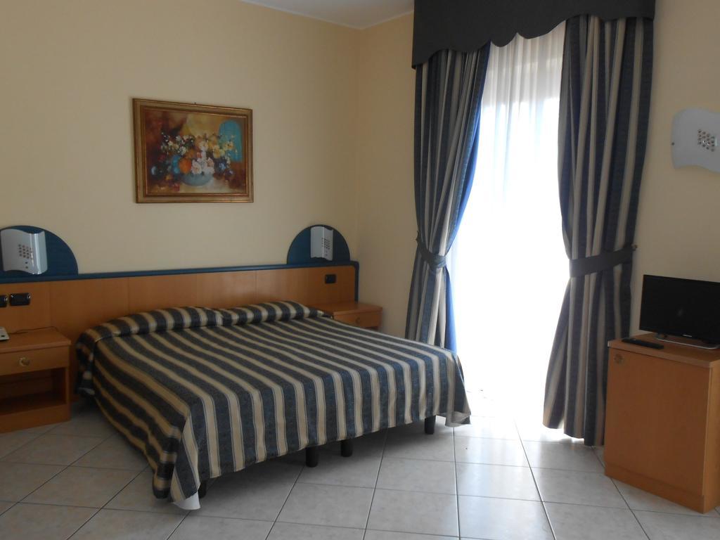 Albergo Villa Eva كوسترمانو المظهر الخارجي الصورة