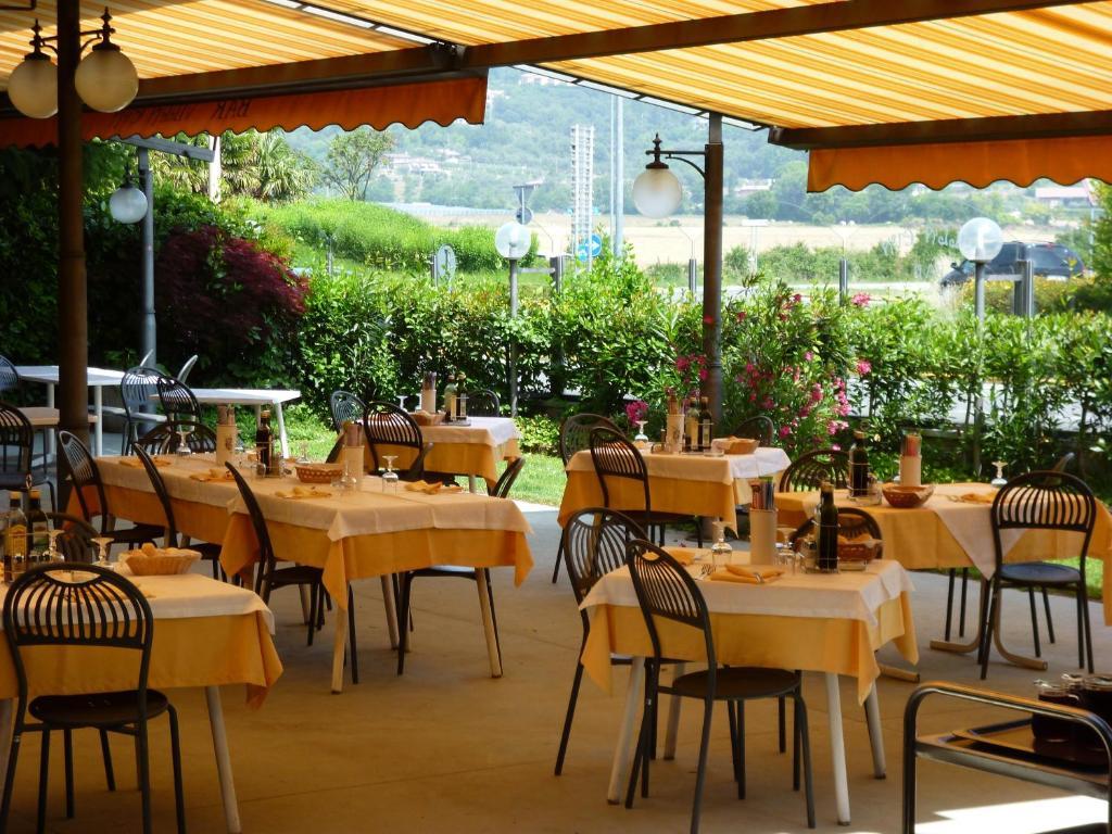 Albergo Villa Eva كوسترمانو المظهر الخارجي الصورة