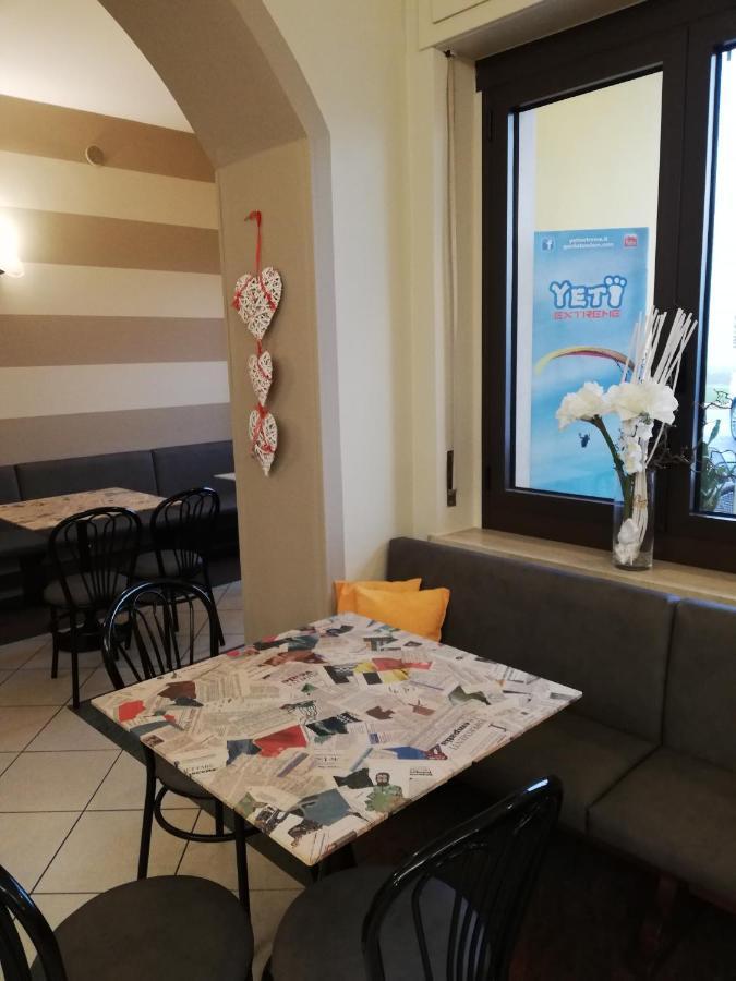 Albergo Villa Eva كوسترمانو المظهر الخارجي الصورة